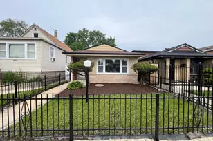 9941 S La Salle St, Chicago, IL 60628 - Photo 2