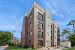 6755 N Hermitage Ave, Chicago, IL 60626 - Photo 1