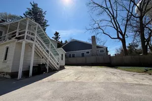 609 1st St, Libertyville, IL 60048 - Photo 20