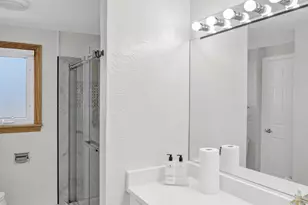 615 Cordial Dr, Des Plaines, IL 60018 - Photo 26