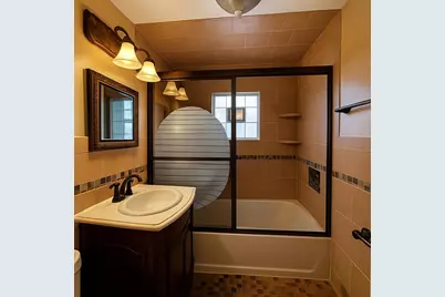 11003 S Avenue E, Chicago, IL 60617 - Photo 6