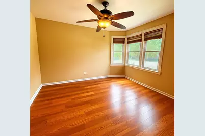 11003 S Avenue E, Chicago, IL 60617 - Photo 4