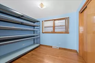 3430 W Drummond Pl, Chicago, IL 60647 - Photo 10