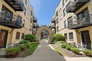 4442 N Damen Ave, Chicago, IL 60625 - Photo 1