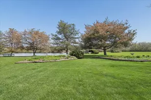842 Furlong Dr, Libertyville, IL 60048 - Photo 30