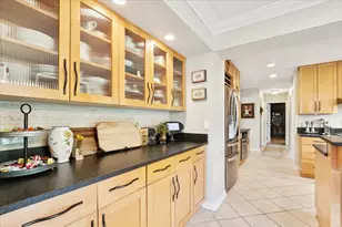 842 Furlong Dr, Libertyville, IL 60048 - Photo 6