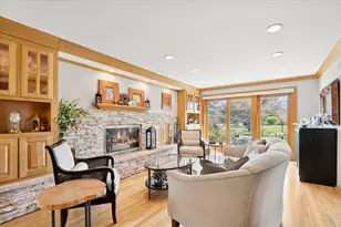 842 Furlong Dr, Libertyville, IL 60048 - Photo 10