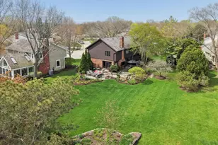 842 Furlong Dr, Libertyville, IL 60048 - Photo 36