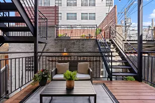 1061 N Marshfield Ave, Chicago, IL 60622 - Photo 14