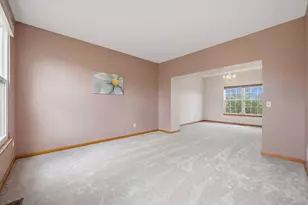 834 Spring Meadow Ln, Malta, IL 60150 - Photo 6
