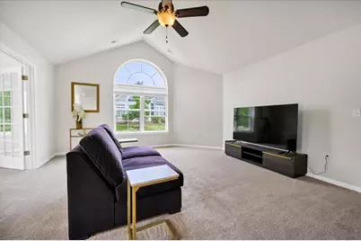 617 Schumann Street #617, Woodstock, IL 60098 - Photo 8