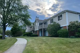 355 Lambert Dr, Schaumburg, IL 60193 - Photo 16