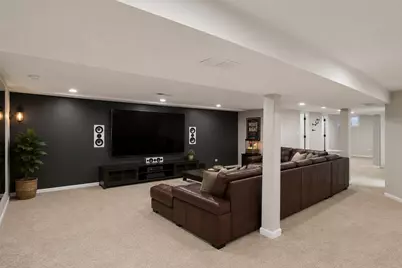 6803 N Keeler Avenue, Lincolnwood, IL 60712 - Photo 16
