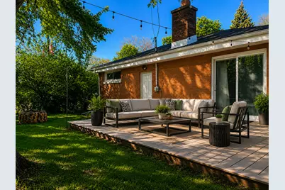 6803 N Keeler Avenue, Lincolnwood, IL 60712 - Photo 22