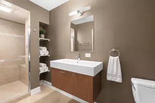 1657 W Erie St, Chicago, IL 60622 - Photo 16
