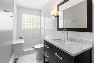 1657 W Erie St, Chicago, IL 60622 - Photo 22