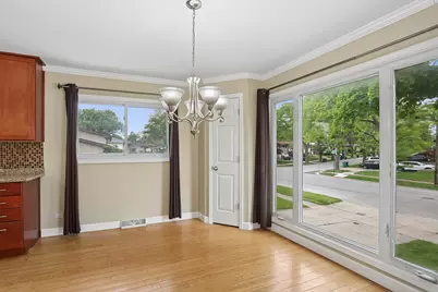 900 Arthur Drive, Lombard, IL 60148 - Photo 8