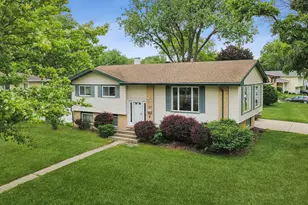 900 Arthur Dr, Lombard, IL 60148 - Photo 1