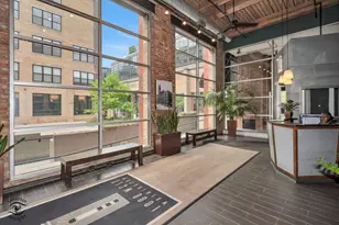 1000 W Washington Blvd, Chicago, IL 60607 - Photo 2