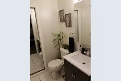 18468 W Meadow Lane, Gurnee, IL 60031 - Photo 12