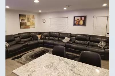 18468 W Meadow Lane, Gurnee, IL 60031 - Photo 4