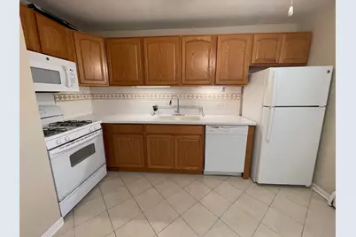 118 Boardwalk Street #2E, Elk Grove Village, IL 60007 - Photo 4