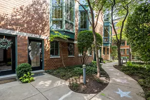 2707 N Lincoln Ave, Chicago, IL 60614 - Photo 2