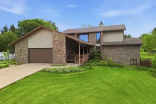 3261 N Silver Ridge Dr, Oregon, IL 61061 - Photo 2