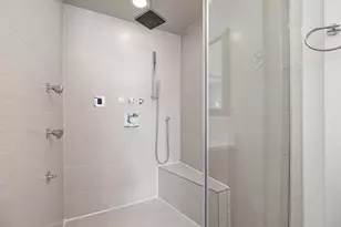 1536 W Walton St, Chicago, IL 60642 - Photo 16