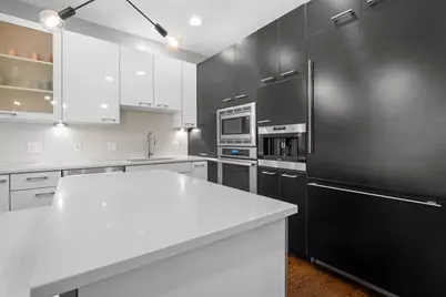 1536 W Walton Street #2, Chicago, IL 60642 - Photo 2