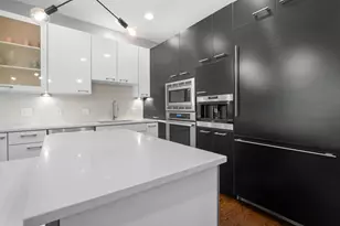 1536 W Walton St, Chicago, IL 60642 - Photo 2