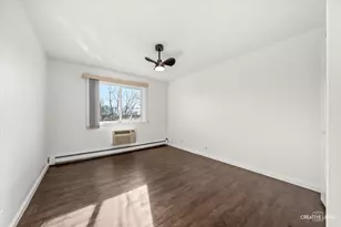 1004 N Mill St, Naperville, IL 60563 - Photo 12