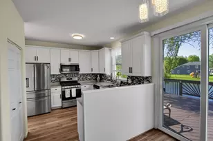 4003 Boone Creek Cir, McHenry, IL 60050 - Photo 10