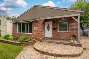488 Ann St, West Chicago, IL 60185 - Photo 4