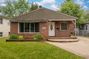 488 Ann St, West Chicago, IL 60185 - Photo 2