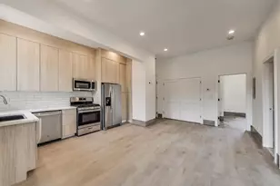 2023 N Drake Ave, Chicago, IL 60647 - Photo 4