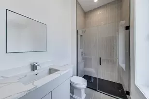 2023 N Drake Ave, Chicago, IL 60647 - Photo 14