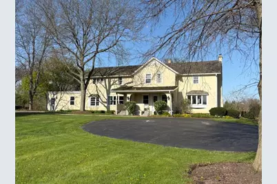 62 Dundee Lane, Barrington, IL 60010 - Photo 1