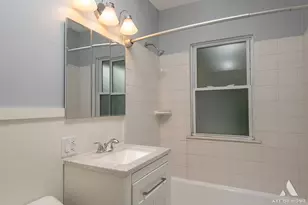 923 W Plainfield Rd, La Grange Highlands, IL 60525 - Photo 8