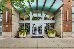 933 W Van Buren St, Chicago, IL 60607 - Photo 1