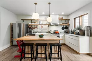1014 W 31st Pl, Chicago, IL 60608 - Photo 14