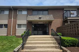 2300 Beau Monde Ln, Lisle, IL 60532 - Photo 1