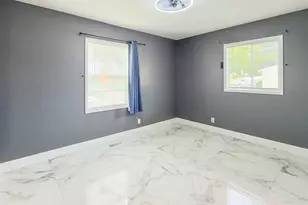 304 Hamrick Ave, Romeoville, IL 60446 - Photo 8