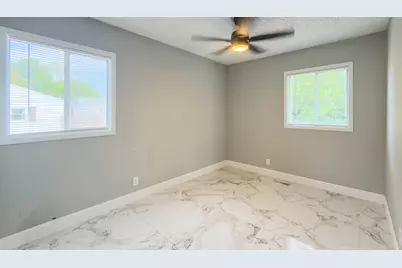 304 Hamrick Avenue, Romeoville, IL 60446 - Photo 10