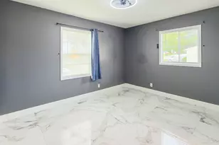 304 Hamrick Ave, Romeoville, IL 60446 - Photo 8