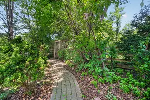 36W927 Red Gate Rd, Saint Charles, IL 60175 - Photo 42