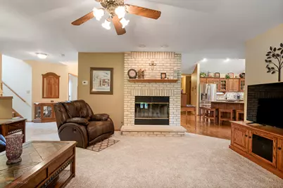 295 W Grandin Road, Morris, IL 60450 - Photo 8