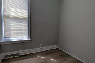 265 W 107th St, Chicago, IL 60628 - Photo 10