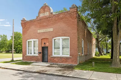 221 N Mitchell Street, Braceville, IL 60407 - Photo 2