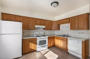 7731 Woodward Ave, Woodridge, IL 60517 - Photo 4